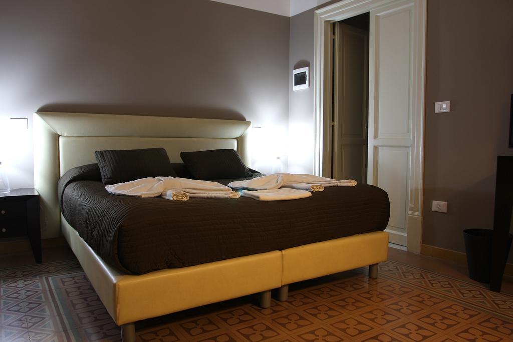 Abatellis Luxury Hotel Palermo Szoba fotó